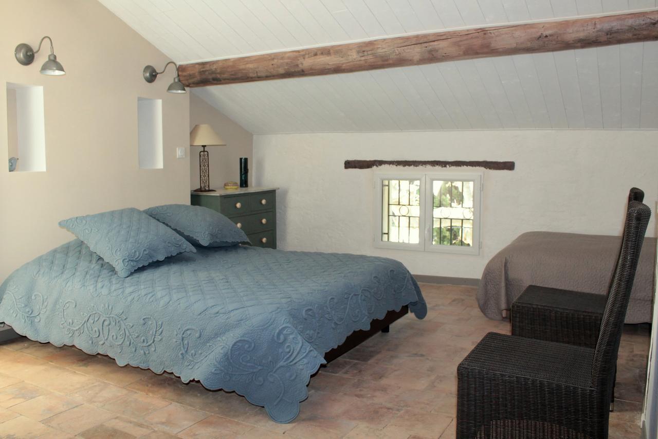 มา เดอ ลา ดูเซอร์ Bed & Breakfast Saint-Andiol ภายนอก รูปภาพ
